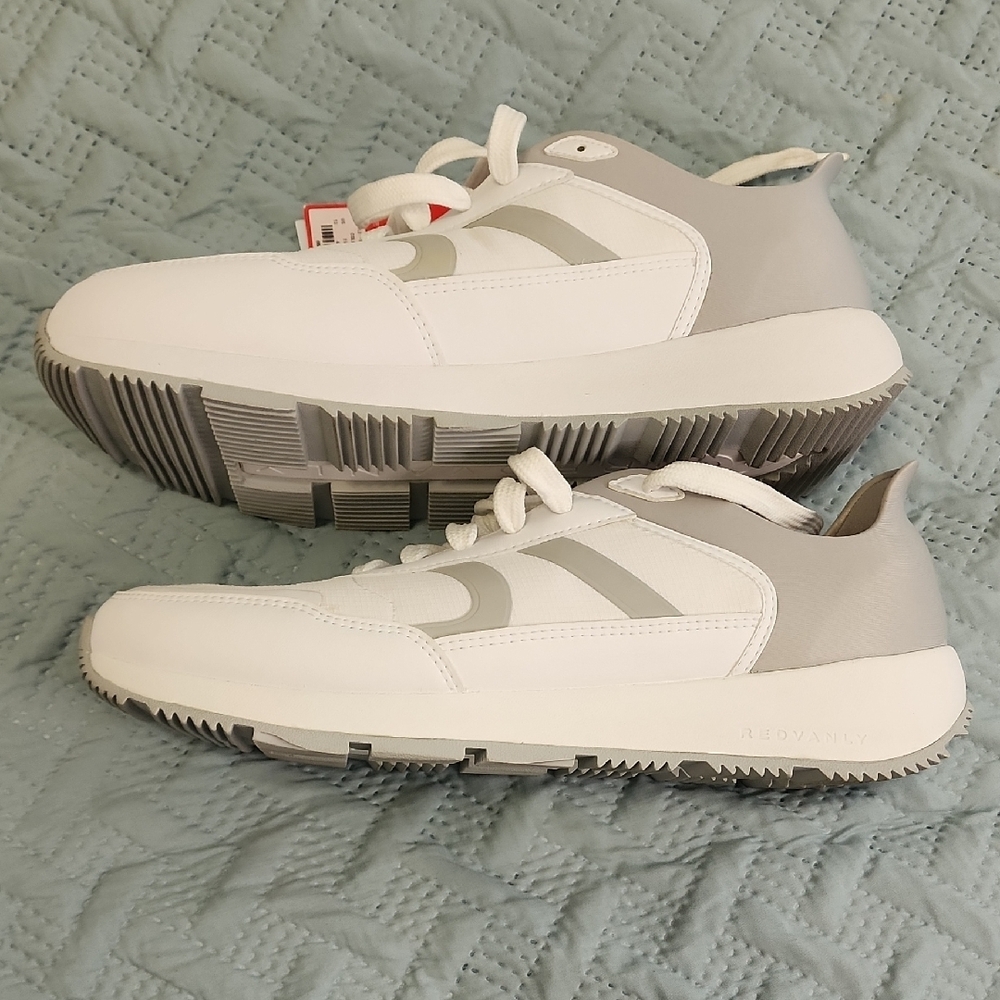 Redvanly Men’s White Athletic Sneakers with Gray Accents - Picture 4 of 10
